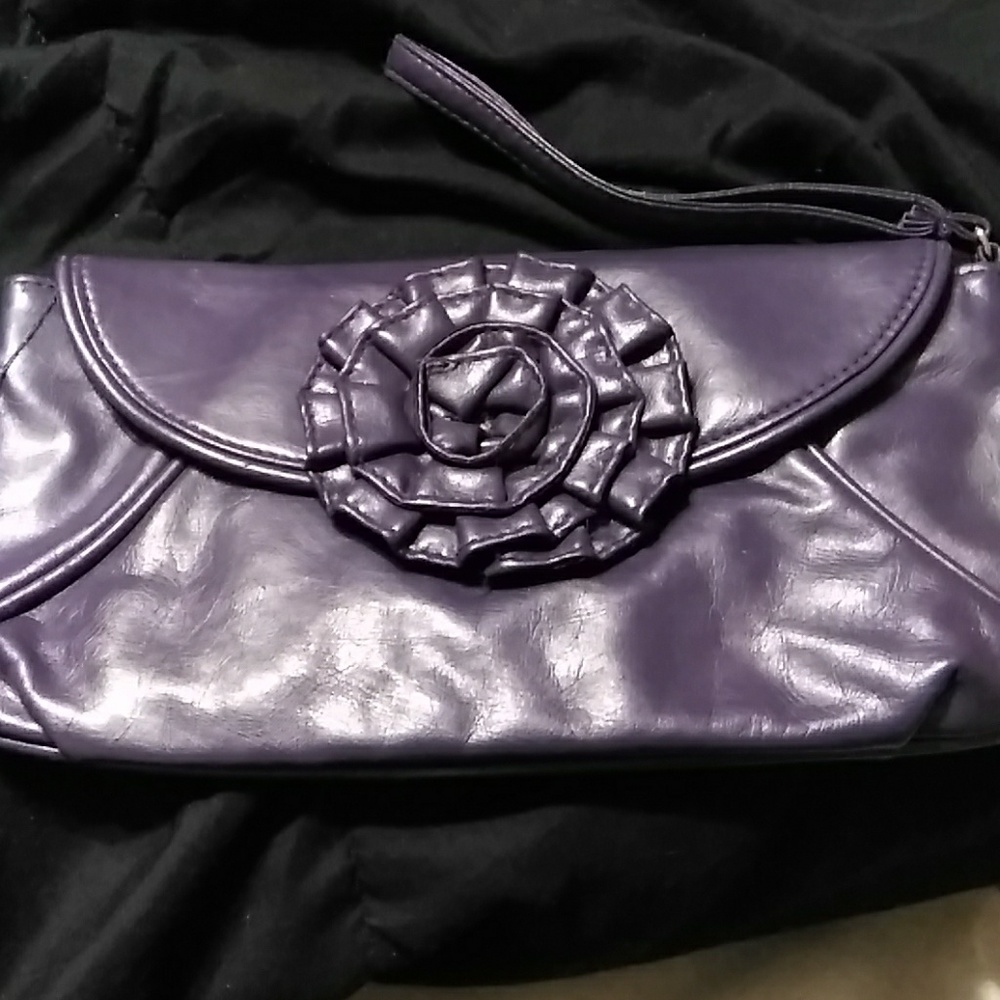 Authentic 80s deep purple clutch